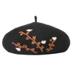 Berets Style Japonais Femmes Sweet Girls Winter Warm Faux Chapeau floral Feuilles florales broderie Couleur solide Vintage Artiste Painter Cap