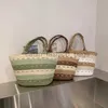 Torby na ramię torebki panie duże słomki splot paski sulder boczne boczne dla kobiet 2023 Summer Trendy Trenda Bag Lady and Bags Tote Bagcatlin_fashion_bags