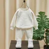 Zestawy odzieży Spring Baby Casual Tracksuit Children Chłopcy Dziewczyny Bawełniane pielęgnacje kurtki 2PCS/Zestawy Dzieci Autumn Sport Suit Ubrania R231107