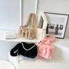 أكياس مسائية 2023 أزياء Women Women Bag Counter Bag عالية الجودة تصميم متخصصة الإبط اللؤلؤة سلسلة نبيلة اليد الشتوية الشتاء العصرية