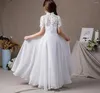 Abiti da ragazza Abito da prima comunione in pizzo bianco Collo alto Fiore lungo in chiffon Maniche corte Matrimonio da damigella d'onore