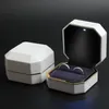 Smyckesinställningar Double Ring Box Wedding Square Velvet Case Organizer gåva med LED -ljus för förslag Engagemang Porta Joias 230407