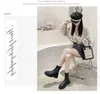 Buty Białe kostki buty koronkowe na płaskie buty buty luksusowe designerskie okrągłe palence platforma Low Ladies 2021 Botas de Mujer AA230406