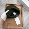 Designer de luxo beanie carta ventilar chapéu ventilar chapéu de malha bordado quente multicolor clássico tendência outono inverno elegância versátil