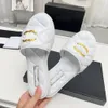 designer kvinnors tofflor sommarskum löpare för kvinnor läder glider flip flops kvinnor sandaler utomhus sovrum hotellskor vinter med låda