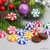 Décorations de Noël 50pcs Ornements de bonbons de Noël en plastique coloré Menthe poivrée Décor suspendu pour la maison Faux bonbons Pendentifs d'arbre de Noël DIY Nouvel An R231107