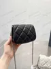 Torba Deaigner 2024 Nowych Kobiet Mini Flap Caviar Skóra Cielęca Złoty Metal Sprzęt Matelasse Łańcuch Torby Crossbody Torba Na Ramię Blieberryeyes