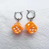 Boucles d'oreilles pendantes 6PRS/sac, grossiste pour hommes et femmes, vente de dés en résine multicolore, boucles d'oreilles en acier inoxydable transparentes