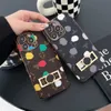 iPhone 15 Pro Maxケースデザイナー電話ケースApple iPhone 14 Pro Max 13 12 11 XR XS Max 14 Plus 15 Plus Case Brand Leather Painted Graffitiモバイルカバー