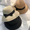 Beretten Hepburn -stijl Straw Hat Woman French Lady Bowknot Sun Vrouw Summer Beach Holiday Party Cap Sombrero Fedora