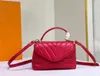 New Wave Hold Me Crossbody Bag M21720 Women Designer Handbag 23cm Red Branco Branco Branco de Moda Moda M21979