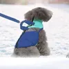犬のアパレル冬のコート寒さの柔らかい犬風に耐える軽量の便利なウォークインの短い乗り物または