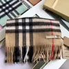 Luxury Designer Scarfs Women Double Sided Cashmere Winter Thickened Shawl Western Fashion Casual Plaid Letter Printing Pure Cashmere Shawl Scarf
