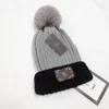 Chapeau pour femmes doux extensible câble tricoté chapeaux femmes Skullies bonnets fille Ski Cap321B