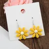 Boucles d'oreilles pendantes en résine, 1 paire de fleurs colorées pour dames, goutte de couleur bonbon, fleurs de marguerite, bijoux cadeau pour femmes et filles