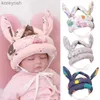 Kuddar 1-3T Småbarn Baby Head Protector Safety Pad Cushion Back Here skadade Angel Bee Cartoon Security Pillows Protective HeadGearl231107