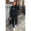 2023 Womens Tracksuits Sweatpants Suit Designer 2 Piece Set Fall Wear Hoodie Coat Autumn Winter Warm Fashion Letters Jacquard Street Outfits