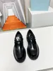 Designer Trainer Casual Shoe Mens Sneaker Black White Panda Fashion Low Top Shoe Platform Leather Sloe Rubber 1025