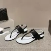 Classic fashion leather buckle Chain Flip flops sandals Flat Luxury designer sandals womens Holiday Office shoes