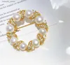 Pins broszki girland design perły piersi kobiety ręcznie robiona hodowana perłowa biżuteria bratkowa Q231107