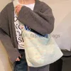 Axelväskor vinter plus kvinnors crossbody väska lyx päls soulder väska mjuka damer lurviga regnbågen mångsidig tote andbagscatlin_fashion_bags