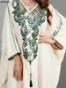 Ubranie etniczne Siskakia Solid Floral Hafdery i Tassel Batwing Sleeve V Neck Casual Abaya Turkish Saudi Daily Party Muzułmanin