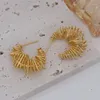 Boucles d'oreilles créoles bijoux de mode européens américains plaqué or 18 carats torsadés géométriques C accessoires de travail quotidien pour femmes élégantes