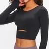 Chemises actives Découpe À Manches Longues Haut De Yoga Femmes Trou De Pouce Gym Hauts Avec Buit En Soutien-Gorge 2-en-1 Slim-fit Fitness Course T-shirt De Sport