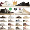 2024 nuevas zapatillas de deporte de diseñador Golden Superstar Sabot Mid Star High Top Slide Doold Dirty Sports Shoe Hombres Mujeres Famosos Italia Marca Casual Goldenstar Flat Dhgate Trainers