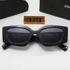 Designers de luxo Óculos de sol para homens mulheres designer unissex Goggle Beach Sun Glasses Retro Frame Luxury Design UV400 com moda de moda