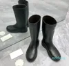 Botas de chuva temporada à prova de água botas de joelho feminino tubo médio chaminé de fundo grosso estilo britânico martin sapatos tamanho