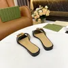 Kvinna Slide Sandal med bambuspänne tofflor Black Emald Leather Sandals Flat Slides Summer Beach Footwear broderad trim