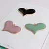 Collane con ciondolo Trendy Lovely Heart Charms Placcato color oro Goccia d'olio Smalto Lega Cuori in metallo Floaitng Trovare gioielli fai da te