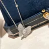 قلادة قلادة فاخرة Van Clee Designer Full White Crystal Butterfly Charm for Women Jewelry with Box Party Gift