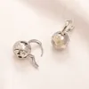 Designer 18K Plaqué Or Boucles D'oreilles Charme Famille Cadeaux Amour Boucles D'oreilles Romantique Conception Lettres Étude Boucles D'oreilles 9 Printemps Festival De Luxe Bijoux en gros ZG2244