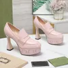 Mode Hoge Hak Pumps Dames Platform Hakken Met Klinknagel Decoratie Klassiek Casual Ronde Kop Echt Top Kwaliteit Leer Feest Designer Kleding Schoenen Dames Pumps