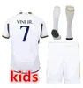 23 24 Kit portiere per bambini COURTOIS Kepa maglie da calcio 2023 2024 BELLINGHAM VINI JR maglie da calcio CAMAVINGA ALABA MODRIC VALVERDE RODRYGO kit per bambini uniforme