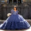 2024 NAVY BLUE O-NECK QUINCEANERAドレスアップリケレースビーズ長袖TULL TIERED BALL GOUNSスイープトレインVestidos DE 15