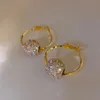 Hoop Huggie 14K Placcatura in oro reale Corea Vendita di gioielli di moda Perle di zircone rotonde Orecchini girevoli Accessori per feste di ballo di lusso da donna 230407