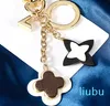 Keychains Designer Luxury Men Car Key Chain Women Fashion Lovers Keyrings Golden Buckle Chains Letters Lock Keychain