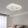 الثريات الحديثة الحد الأدنى من غرفة النوم الإبداعية النجمة LED LED Flush Mount Seiling Lights Nordic Master Lamps