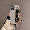 Halsband armband gnistrande vogue telefonfodral för iPhone 14 13 12 11 pro max hållbar justerbar lanyard hundstott mönster glitter skyddande skal stötbeständig