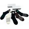 Designer Sock Hommes Femmes Chaussettes Cinq Paires Luxe Sports Hiver Mesh Lettre Imprimé Chaussettes Broderie Coton Hommes Femmes Chaussette avec boîte