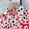 Flickor klänningar sommarflickor individuella tecknad enstaka bröstpolka dot barn kläder prinsessan vestidos lapel skjorta mode 230407