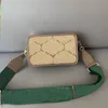 Designväska modeväskor högkvalitativ handväska 696075 klassisk duk crossbody väska unisex vintage bärbar axelväska mode alfabet väska