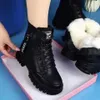 Sapatos moda inverno quente feminino preto casual mais veludo all-match tênis de sola grossa algodão gorduras zapatillas mujer 230922