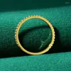 Pierścienie klastra Iogou 10K Solid Gold Half Eternity Band Oryginalny 1,2 mm D Kolor Morsanite Cienka obrączka dla kobiet biżuteria do układania