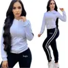 Mode Femmes Survêtements Pull Sweats À Capuche Pantalon Deux Pièces Ensembles Veste Trouse Sporting Lady Lettres Tops À Capuche Ensemble Dames Causal Sporting Vêtements Taille S-2XL