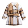 Coat Toddler Girl Doll Collar Plaid Button Design Bälte rockar Vinttäta barn varm fleece ytterkläderjacka 1 5y 231107