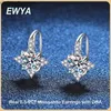 Stud Ewya Trendy D Color 0.5-1CT Moissanite Studörhängen för kvinnor S925 Sterling Silver Diamond Stud Earring Ear Hook Fine Jewelry YQ231107